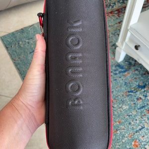 Bonaok wireless microphone and HIFI speaker